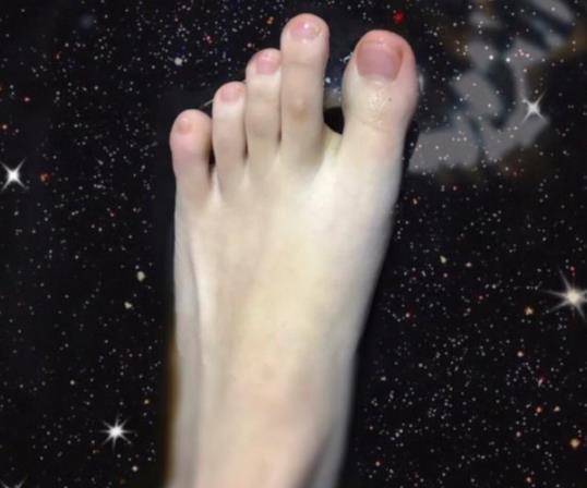 脚好看的女生又有多美?网友:确实好看_超越_脚型_肌肤