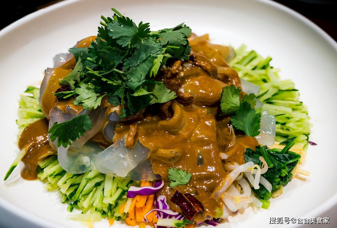 东北必点6道经典菜，让你轻松融入当地人！_手机搜狐网