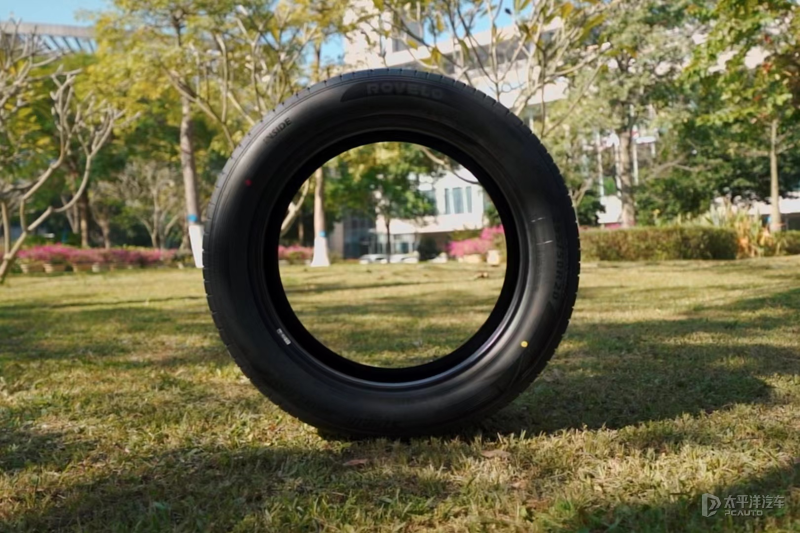 这款rv 81轮胎采用了锐科途轮胎引以为豪的液体黄金技术,英文名叫eco