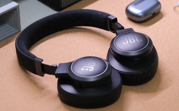 头戴式蓝牙耳机推荐有哪些?性价比高的头戴式耳机盘点