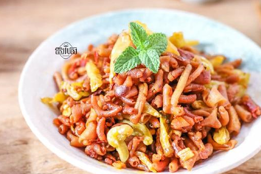 分享8道备受男人青睐下酒硬菜,春节家宴喝酒吃正合适!_食材_小米_猪皮