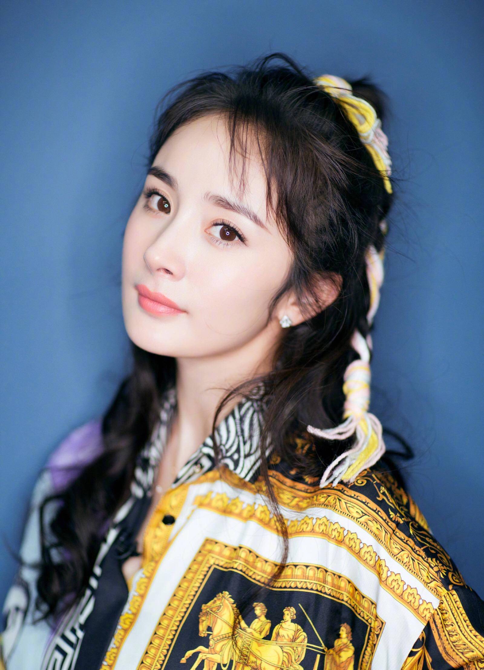 网传杨幂将接拍农村题材电视剧,37岁转型演村姑不被看好_网友_赵丽颖