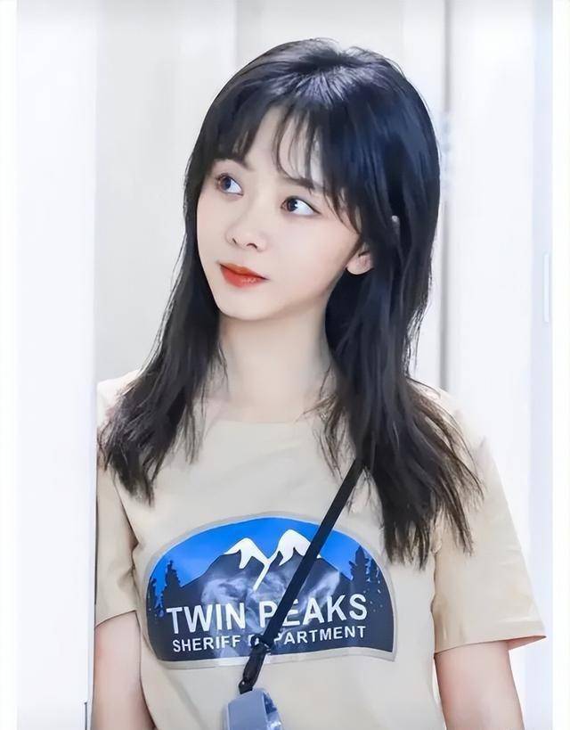 20岁演《甄嬛传》一鸣惊人,26岁一夜红,谭松韵靠的到底是什么?