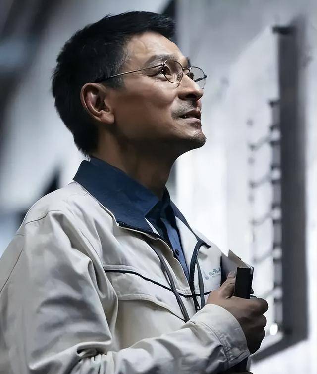 刘德华多卷?2024年排期满满,上半年拍电影,下半年筹备演唱会!