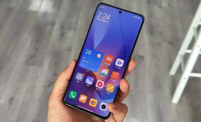 手机评分排行_2023智能手机年度好评榜出炉华为Mate60Pro仅第三
