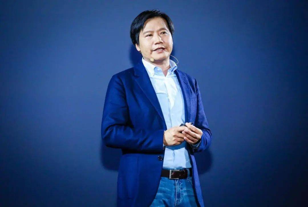 说到当天的发布会,我会后看到的评论还是挺两极分化的.