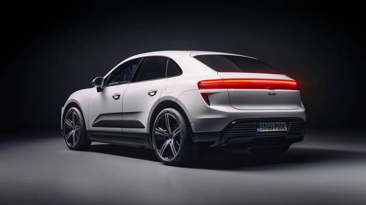 兼顾电车和燃油车特性:全新一代保时捷macan电动suv发布_搜狐汽车
