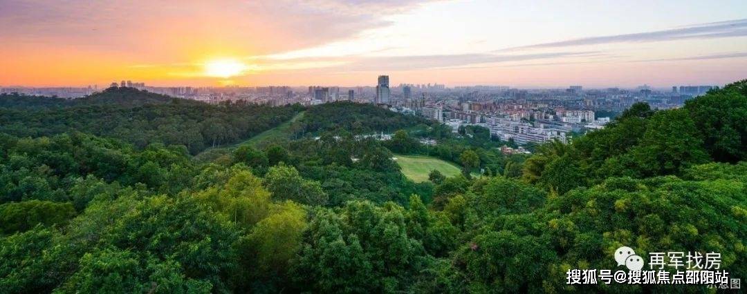 周邊匯聚西鄉公園,流塘公園,寶安公園,靈芝公園,鐵仔山公園,尖崗山