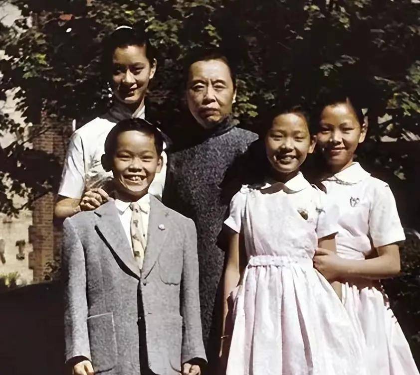 88岁张幼仪安详辞世,墓碑仅刻4字,却道尽对徐志摩的无情讥讽_林徽因