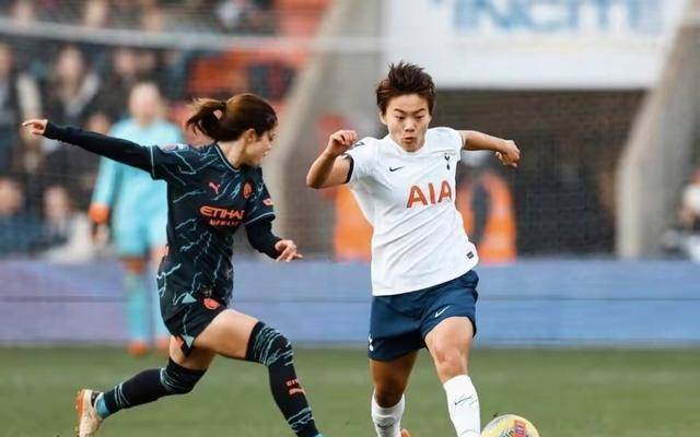 王霜在热刺首秀获得7分,并排名全队第二高!_比赛_球迷_传球