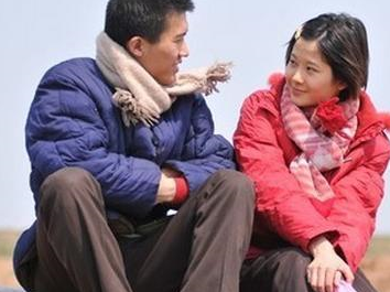 我和老婆是邻村,从小我们一起长大,可以说是青梅竹马.