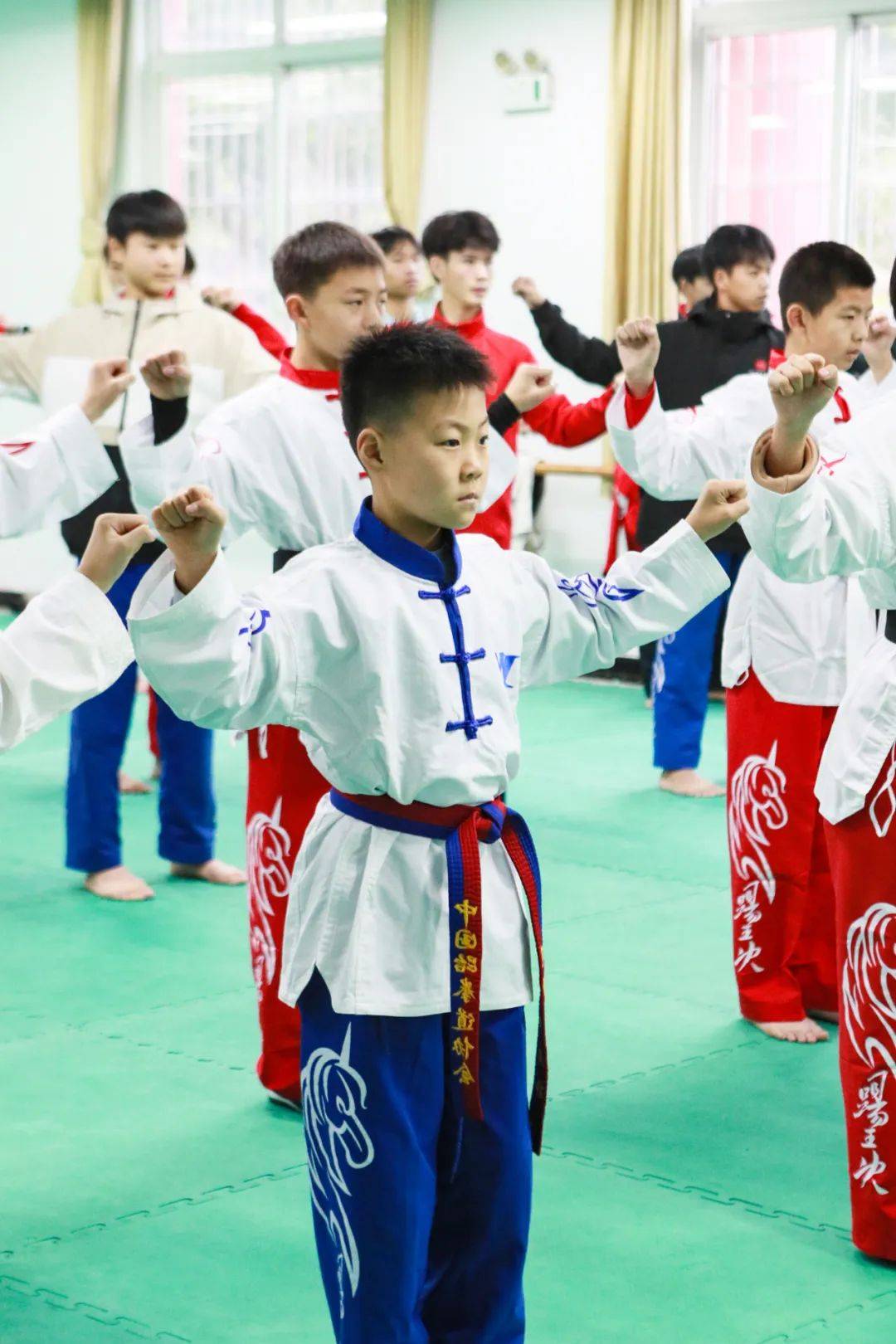 踢王决跆拳道冠军学院2024寒假《冠军集训营》结营,收获满满_训练