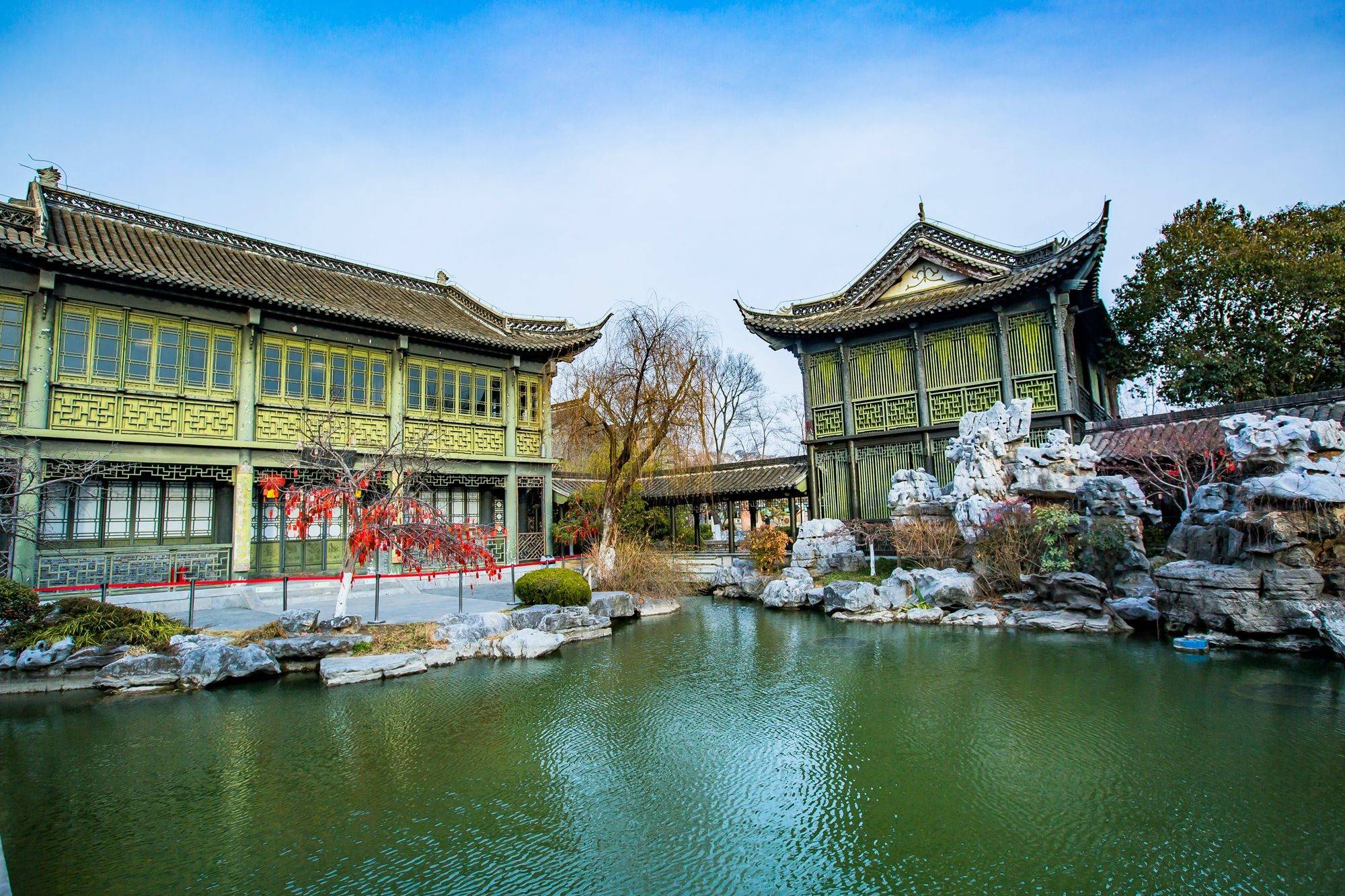 江苏淮安沈坤状元府,主人曾是抗倭英雄,府中有《西游记》的场景_沈母