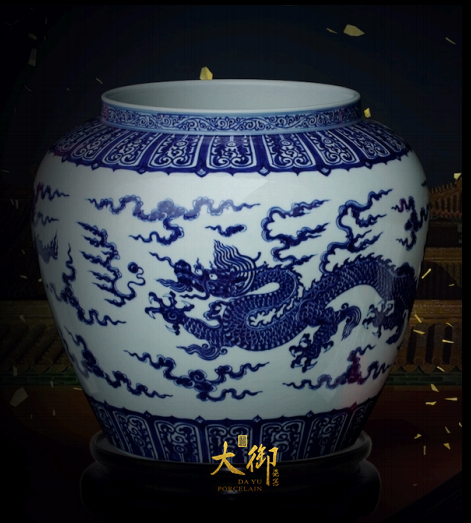 国之重器,官窑御瓷典范,《皇家大龙缸》再现青花收藏传奇!