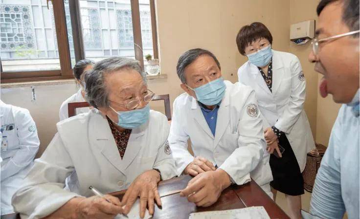 原创            从江苏吴县走出来的国医大师，有这样一位著名的中医肺系疾病专家