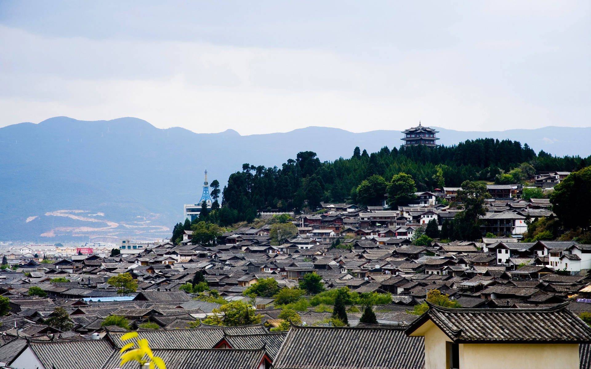 院落与故居纳西喜院,赵家大院,李家大院,杨守奇故居,木府,方国瑜故居