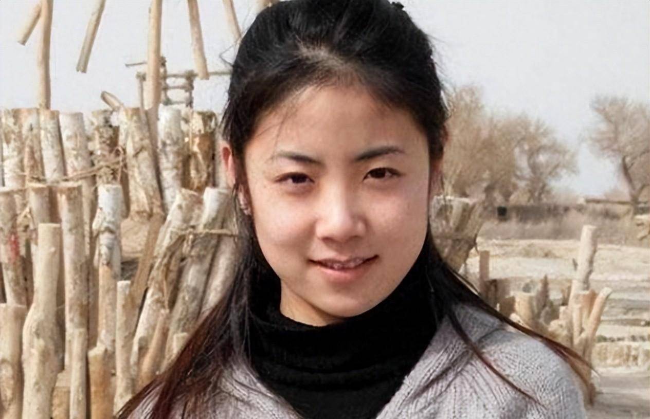 却因拒绝陪酒而遭封杀,今结局令人钦佩_曹佳睿_女孩_名气