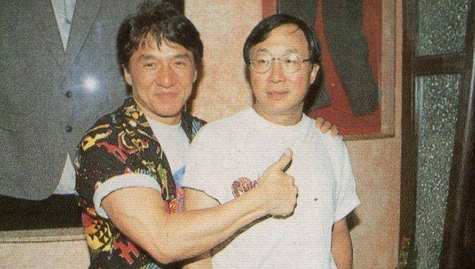 1994年成龙的餐厅开张,张国荣张曼玉等巨星到贺,场面盛大_许冠文_大哥