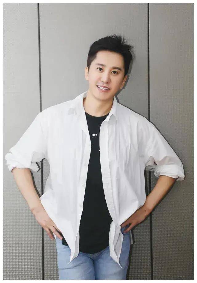 毛宁隐藏多年妻子揭秘他竟是李晶萍,才情美了貌双全,令人惊叹_合作