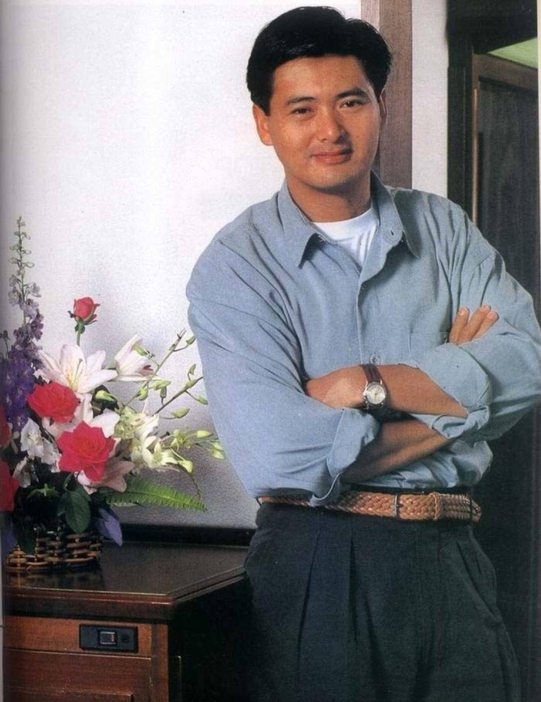周润发与余安安,失恋期抱团取暖,甜蜜闪婚,却又闪离,令人费解_婚姻