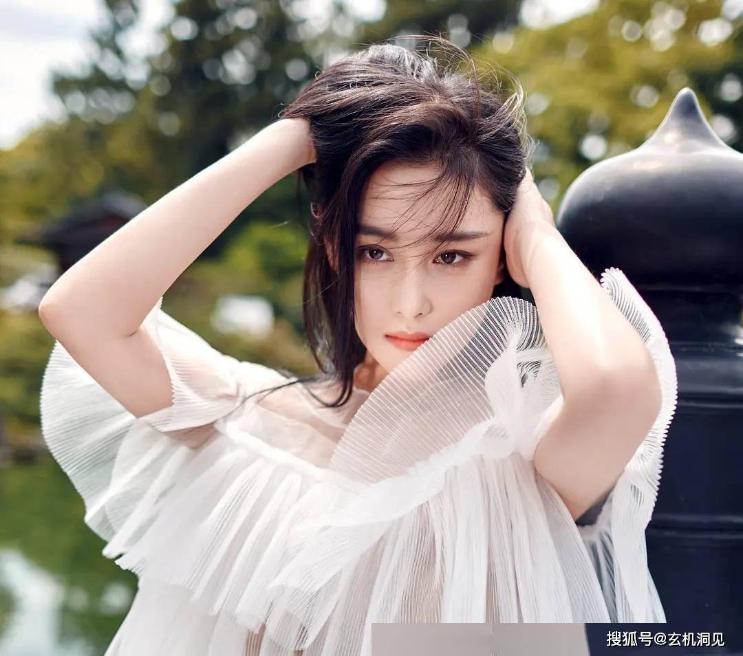 张馨予的新写真让人疯狂,饱满有料谁顶得住?_身材_外貌_来自