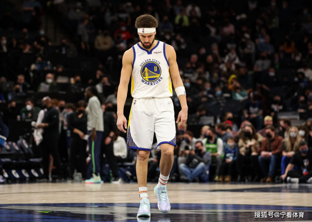 4亿成汤普森底线,不断挑衅,1.4亿该给库明加_勇士_合同_续约