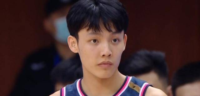 广东主场战胜上海,这六名球员的出色发挥是赢球的关键