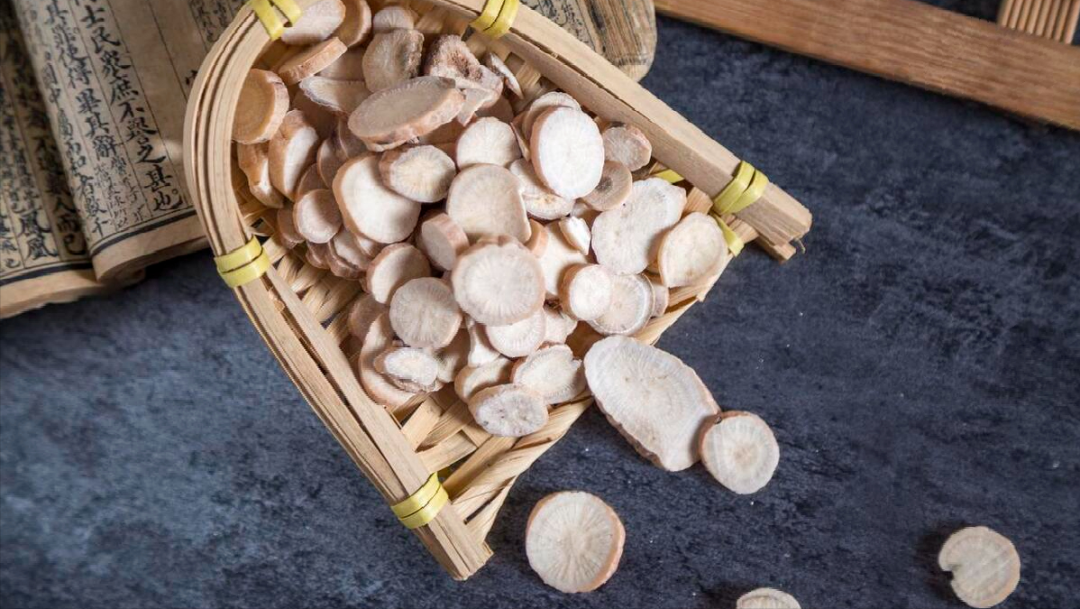 中药材白芍竟能这样改善帕金森病情,你知道吗?"_治疗_患者_神经