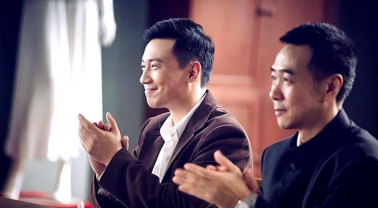 著名演员徐洪浩:比妻子大10岁,戏里演父女,戏外恩爱幸福惹人羡_刘晓洁