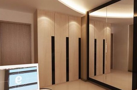 卧室内摆镜子镜子属金,镜的摆放,对夫妻影响最大.