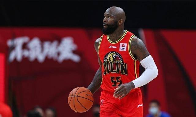 大手筆:又籤一當打之年的nba球員,總冠軍的節奏_新疆