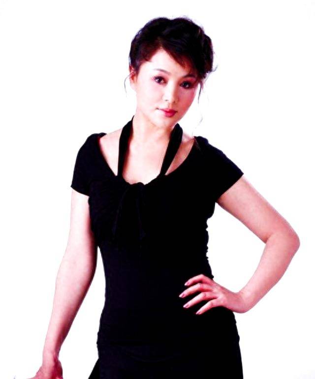 演员于小慧:两段感情遍体鳞伤,58岁仍单身,儿子是她最好的作品_生活