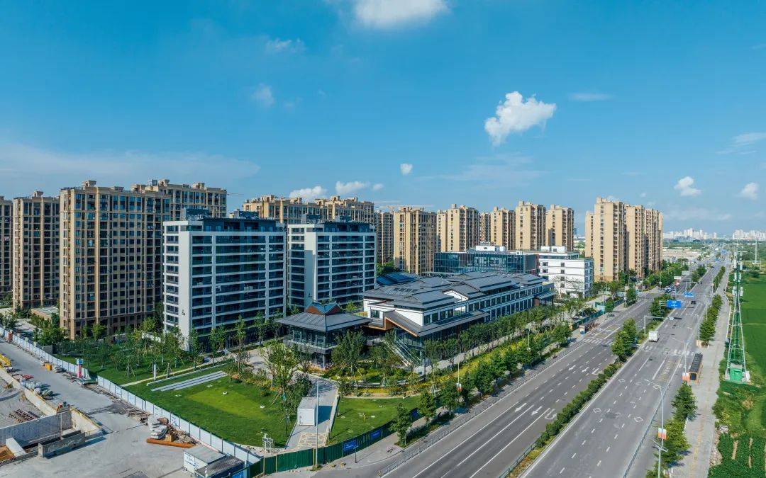 和樾湾项目位于江北区庄桥街道应嘉路(甬樾湾)北侧,土地性质为国有