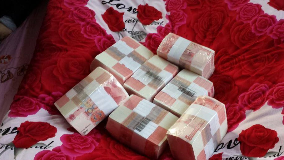 每月省吃俭用接济娘家,弟弟马上结婚了我却连一分钱红包都不愿出_父母