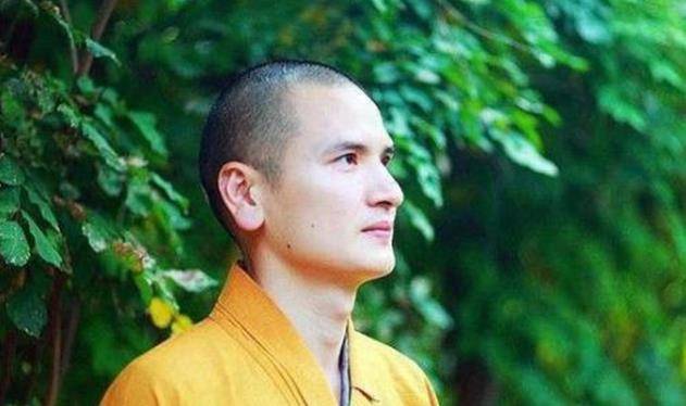 释明心:因为长得太帅而走红,还被富婆倒追,现状怎样?_工作_精神_人生