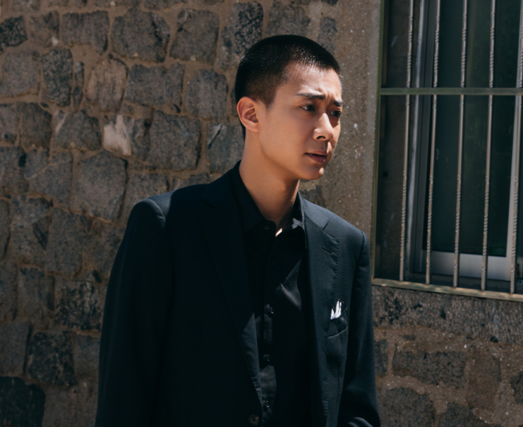 高至霆竟和屈楚萧是室友,除屈楚萧外,还有三位演技派和他同寝室_网友