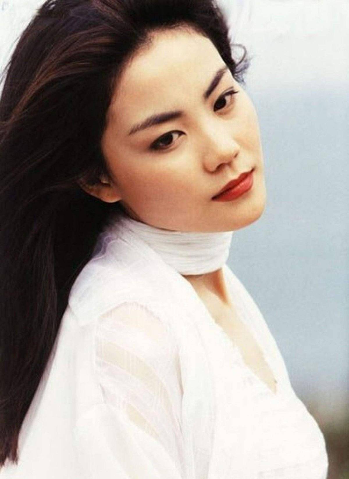 谜一般的王菲,被窦唯伤后,让李亚鹏自卑,让谢霆锋疯狂_李嫣_窦靖童