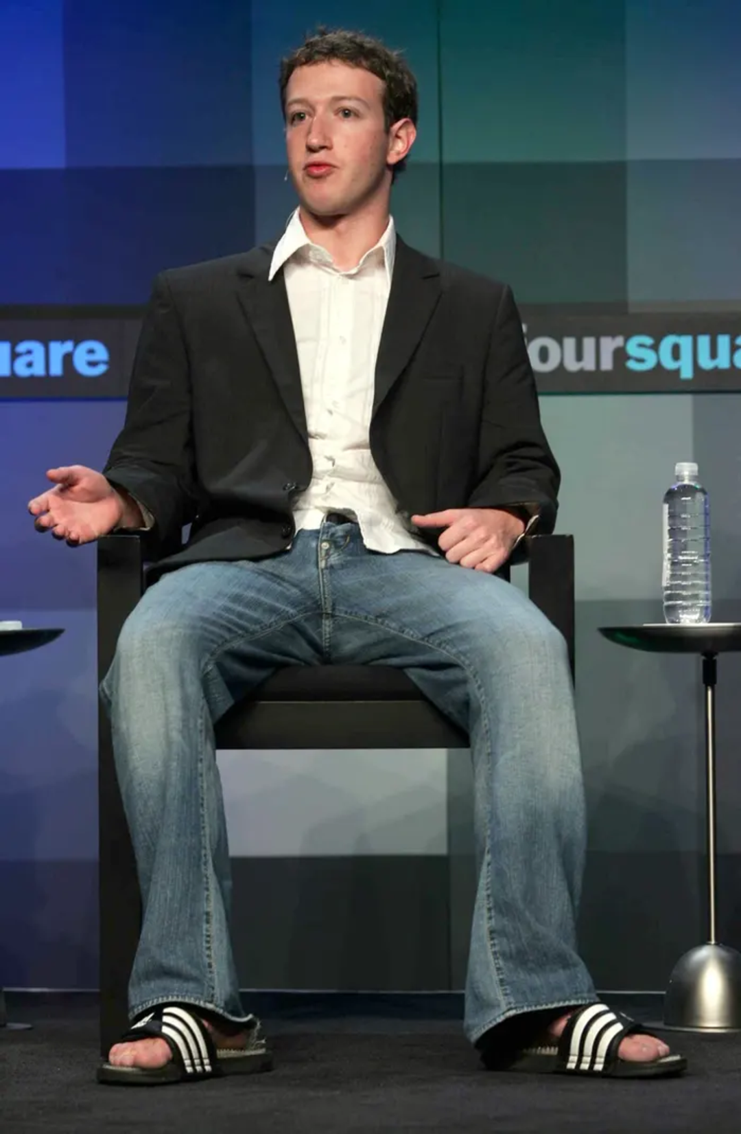 "新硅谷风"穿衣为啥火了_身材_扎克伯格_精英