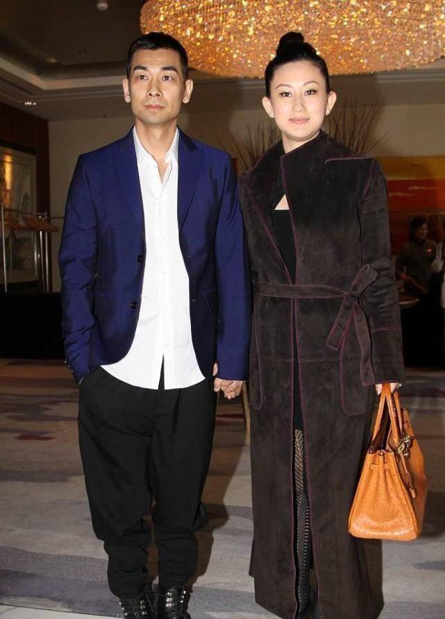 赵文卓:与吴绮莉传绯闻,深爱梅艳芳,却转身娶了小8岁张丹露_训练_朋友