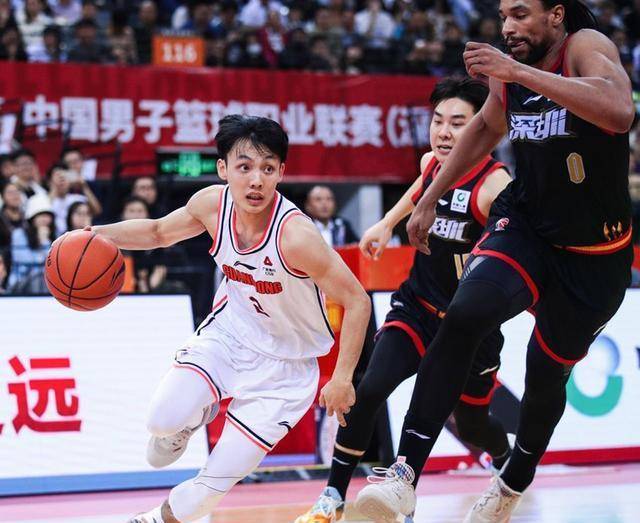 贺希宁狂砍44分,广东宏远再次落败,6战2胜4负,杜锋强调外因_防守_比赛