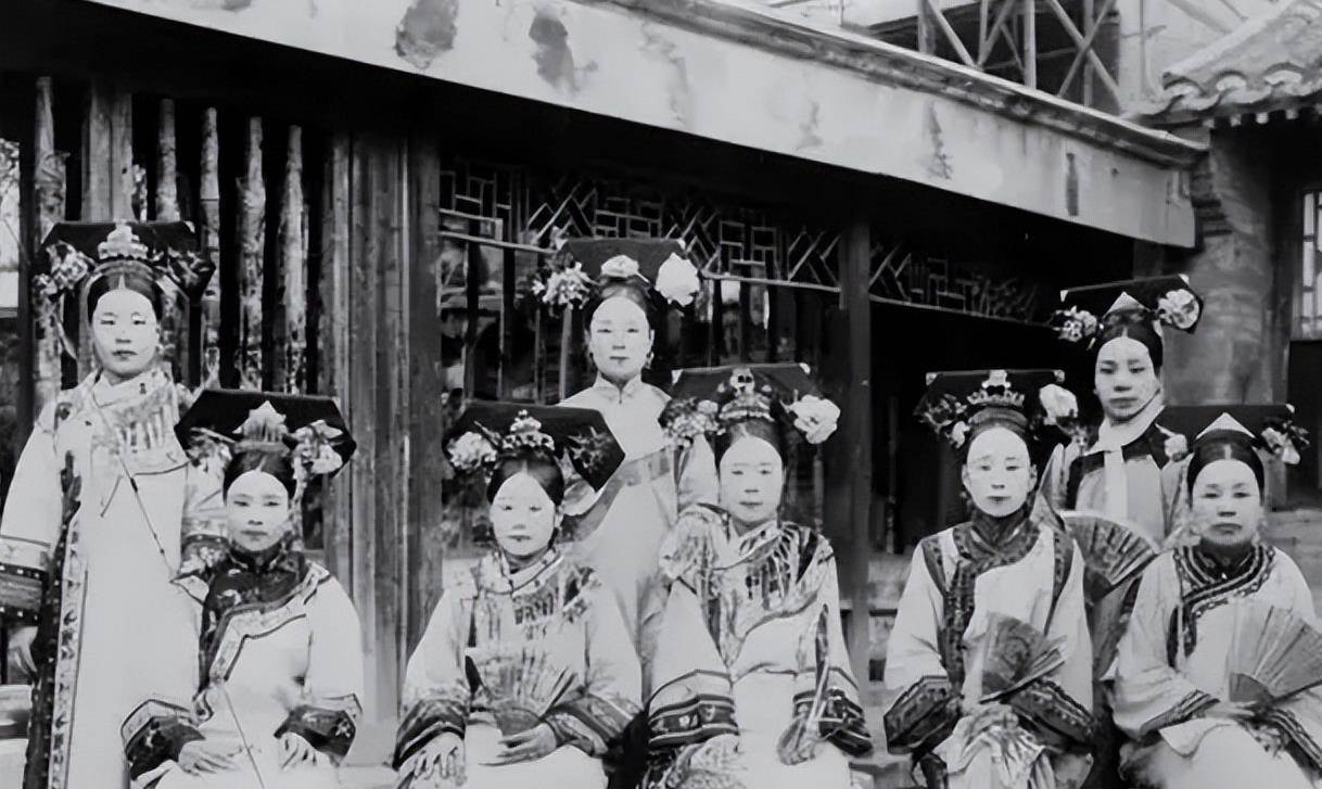 溥仪退位后,大量被遣散的宫女没人愿意娶,溥仪最后说出原因_自然_封建