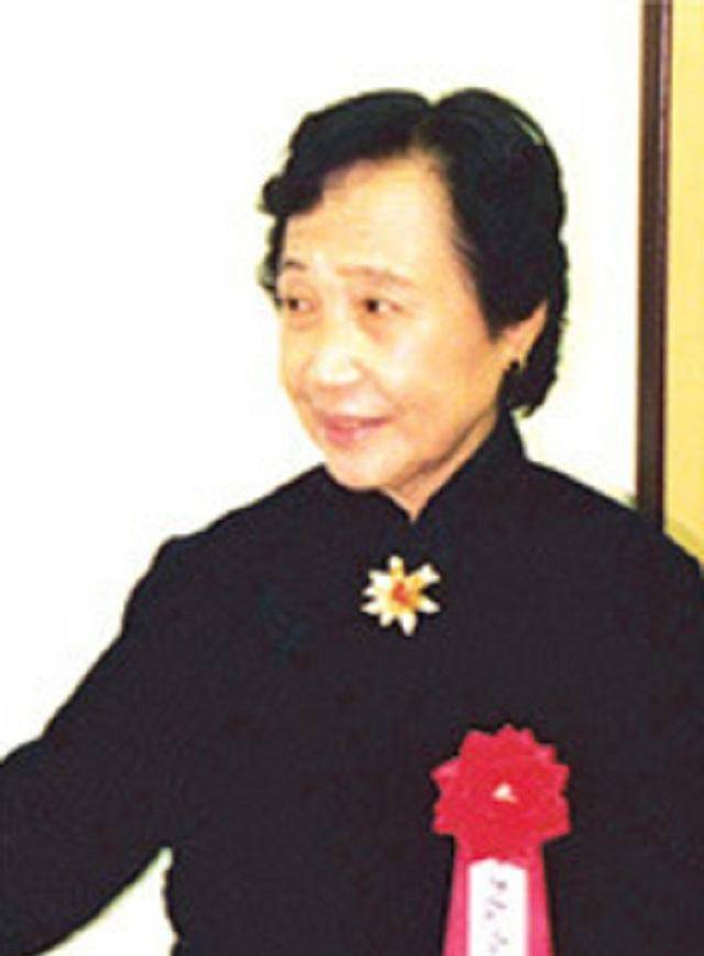 "此诗对于溥仪的亲妹妹金志坚更是一个贴切的真实写照,在她所身处的