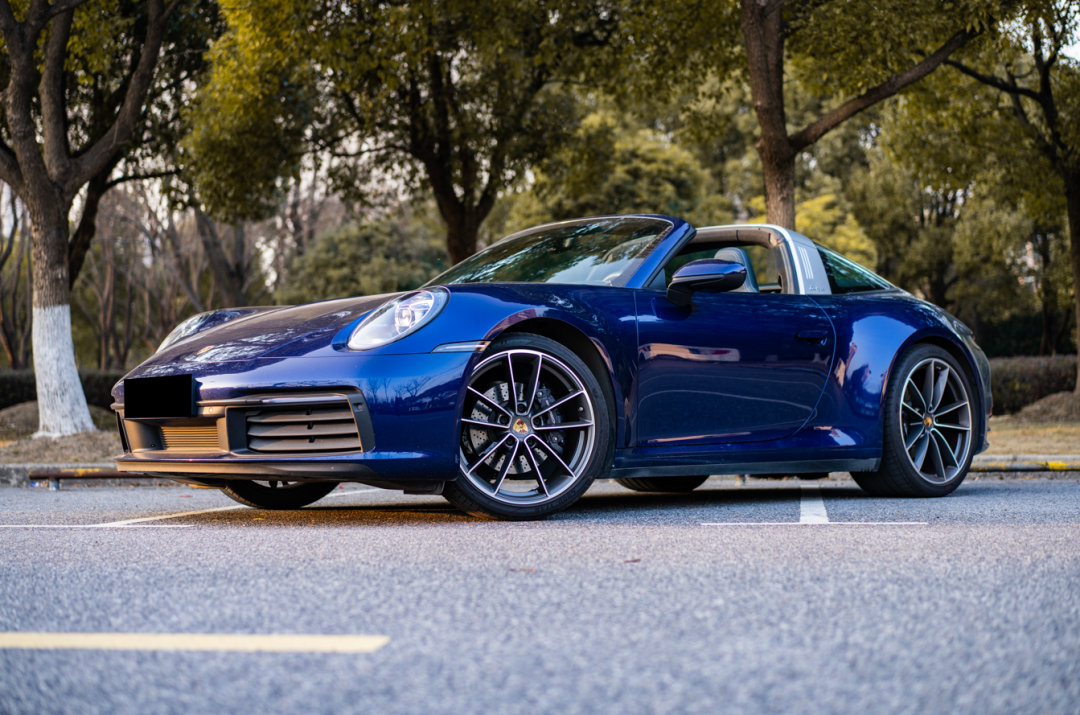 水晶穹顶下的从容与激情 | 试驾911 targa4_搜狐汽车