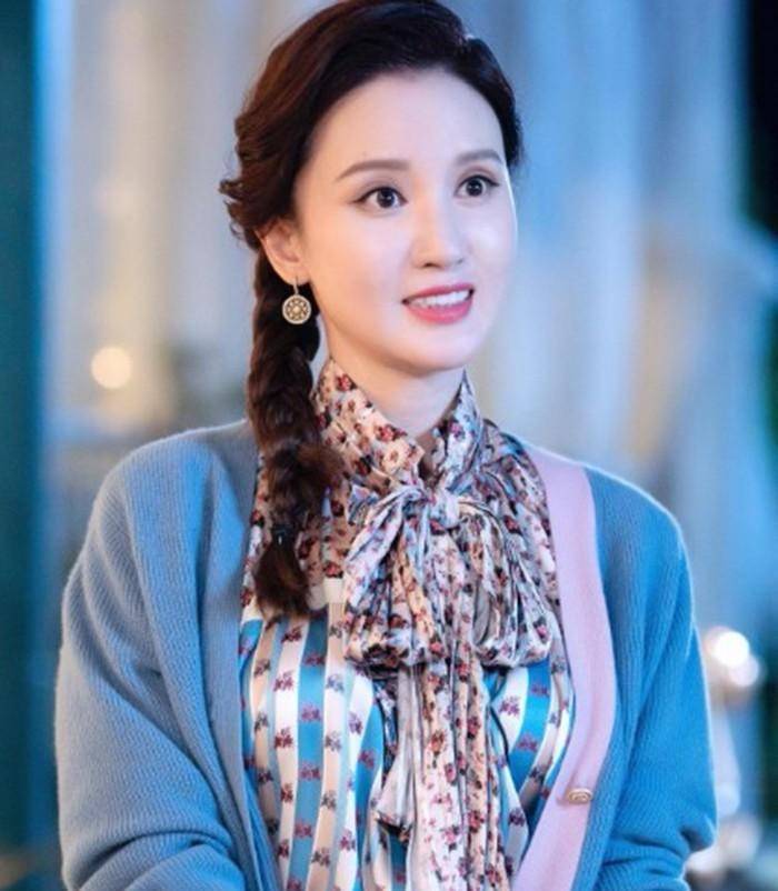 同名不同命,有人无辜被"连坐",有人公开对峙_郑爽_张萌_张檬