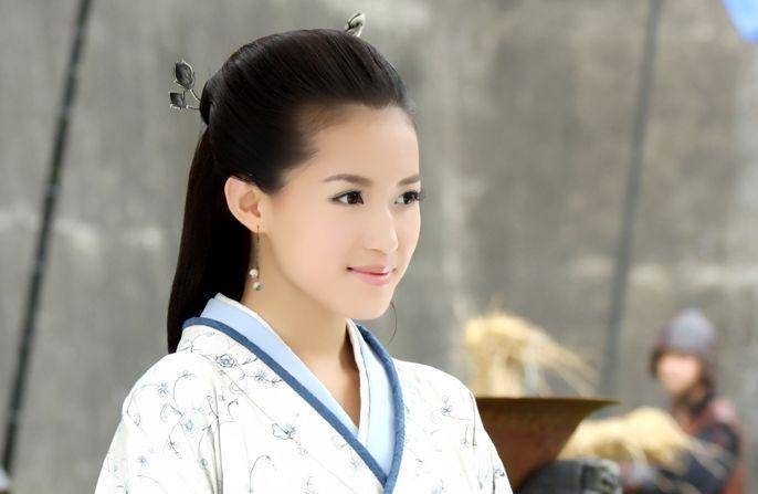 张嫣未生育,引起吕雉怒火,威胁杀掉后宫美人.