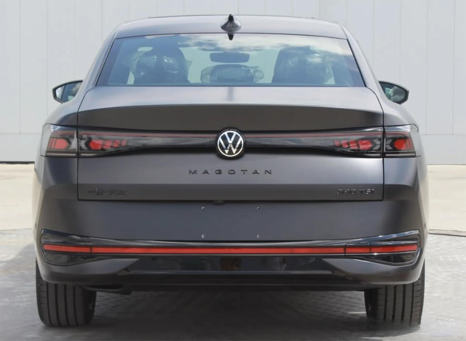 选择合资b级轿车迈腾,配置实用兼顾多元需求!_搜狐