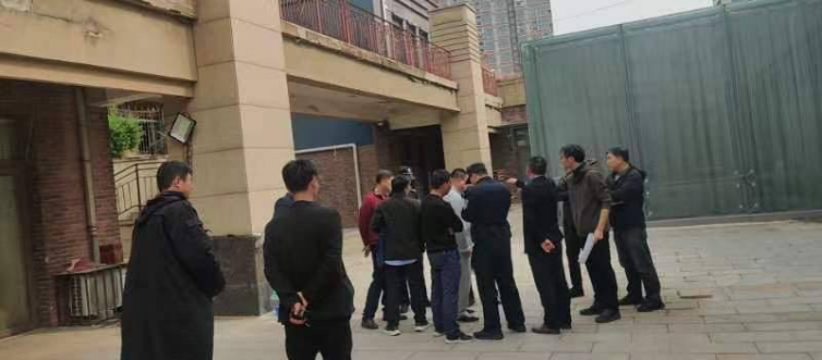 太原半山国际花园,融创物业公司围攻绿地物业,邻里中心纪实_周学恭