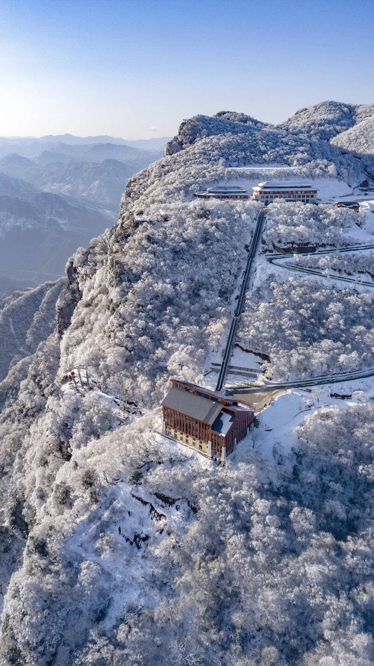 龙头山海拔图片