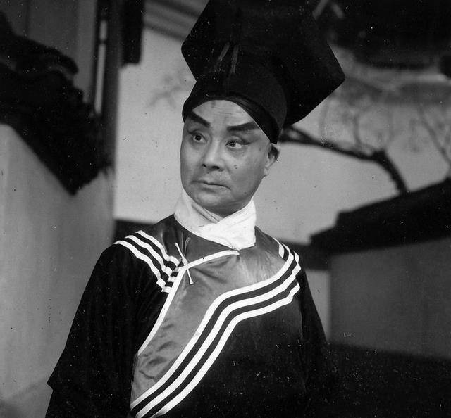 试看戏曲艺人盖叫天,张春华,杨建中敬业精神,现在小鲜肉比不了