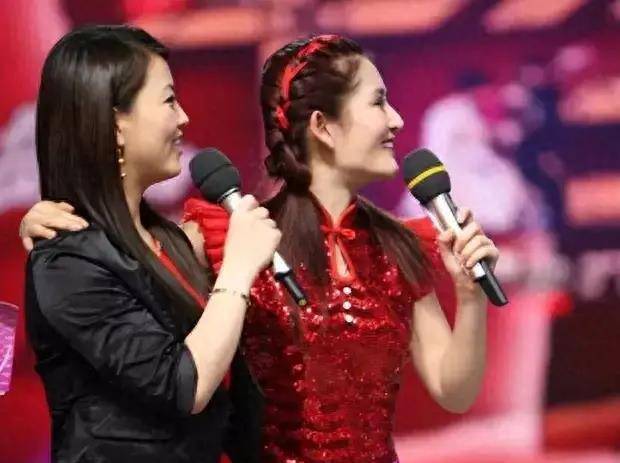 李湘与谢娜:湖南卫视两代一姐的命运反差_能力_事业_观众